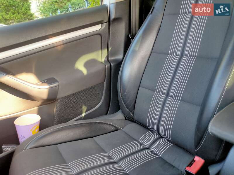 Універсал Volkswagen Golf 2013 в Луцьку