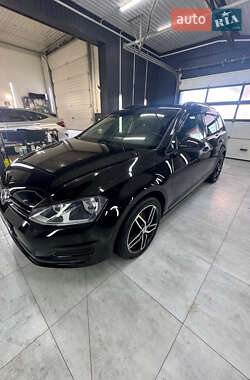 Универсал Volkswagen Golf 2014 в Яворове