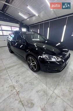 Универсал Volkswagen Golf 2014 в 
