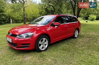 Универсал Volkswagen Golf 2015 в Нововолынске