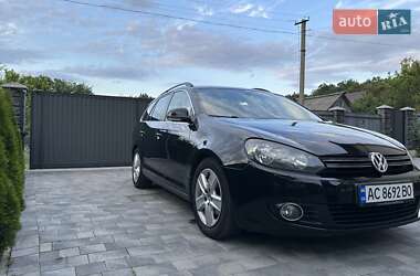 Універсал Volkswagen Golf 2010 в Луцьку