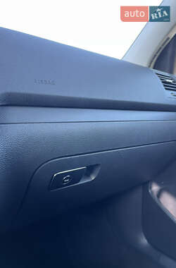 Хэтчбек Volkswagen Golf 2006 в 