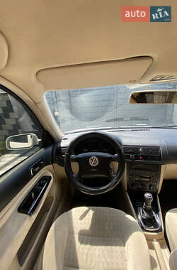 Универсал Volkswagen Golf 2000 в 