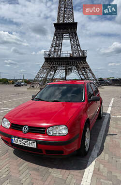 Хетчбек Volkswagen Golf 2000 в Харкові