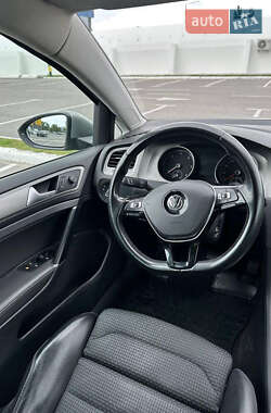 Универсал Volkswagen Golf 2014 в 
