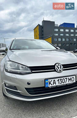 Универсал Volkswagen Golf 2014 в 