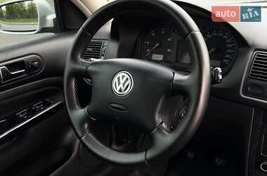 Универсал Volkswagen Golf 2001 в 