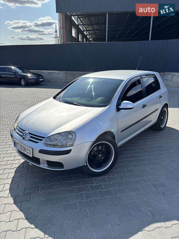 Volkswagen Golf 2005