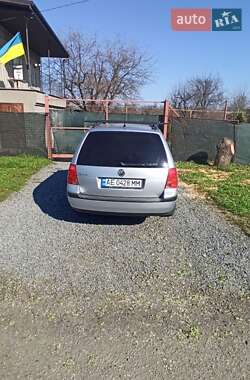 Универсал Volkswagen Golf 2000 в Днепре