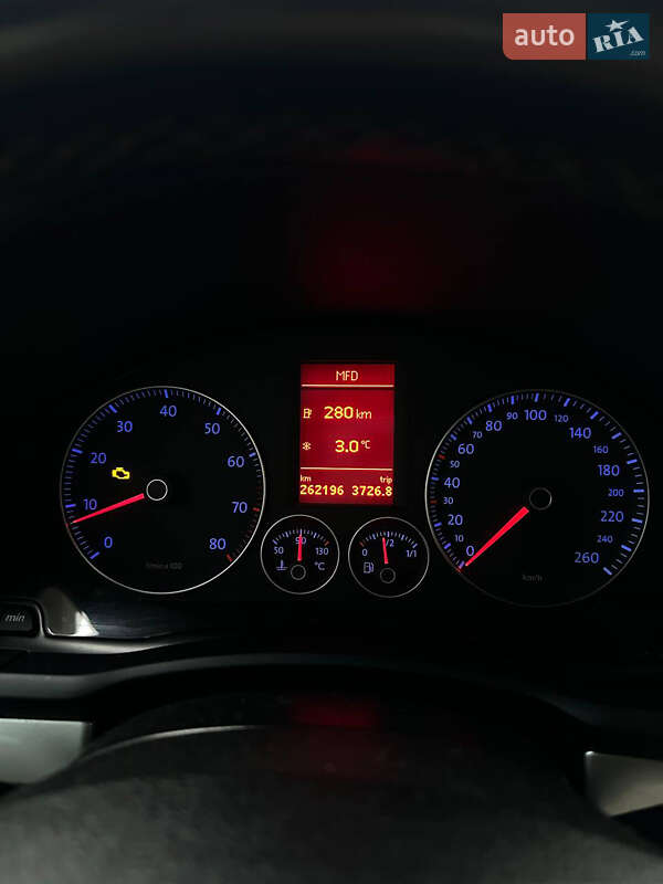 Хетчбек Volkswagen Golf 2008 в Ірпені