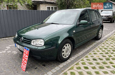 Хетчбек Volkswagen Golf 2000 в Звягелі