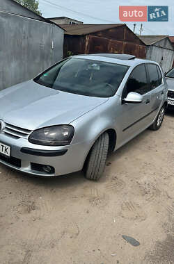 Хетчбек Volkswagen Golf 2004 в Львові