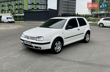 Хэтчбек Volkswagen Golf 1999 в Киеве