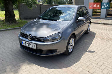 Хэтчбек Volkswagen Golf 2009 в Калуше