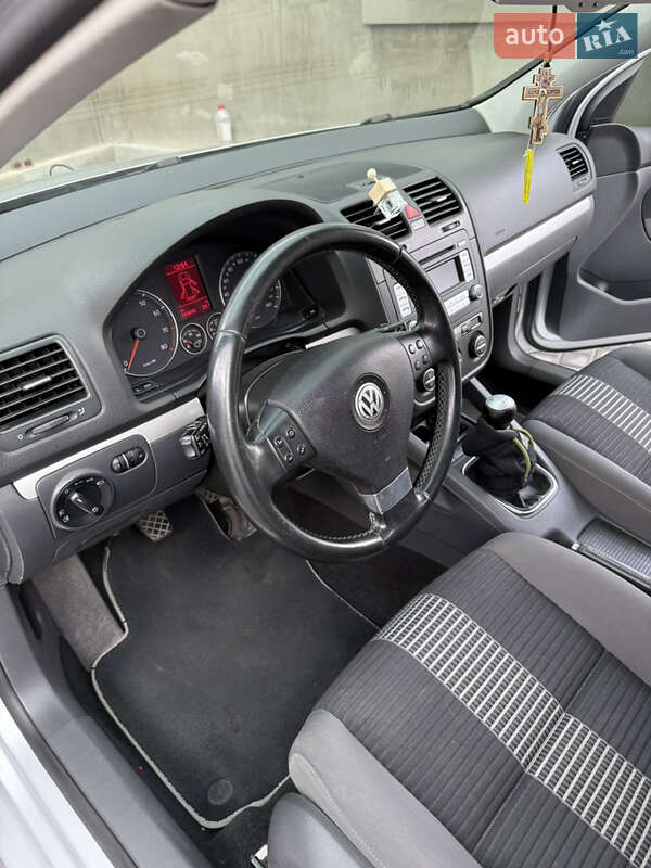 Хэтчбек Volkswagen Golf 2008 в Запорожье фото 5 Хэтчбек Volkswagen Golf 2008 в Запорожье