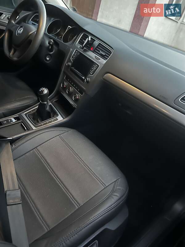 Универсал Volkswagen Golf 2014 в Белогорье