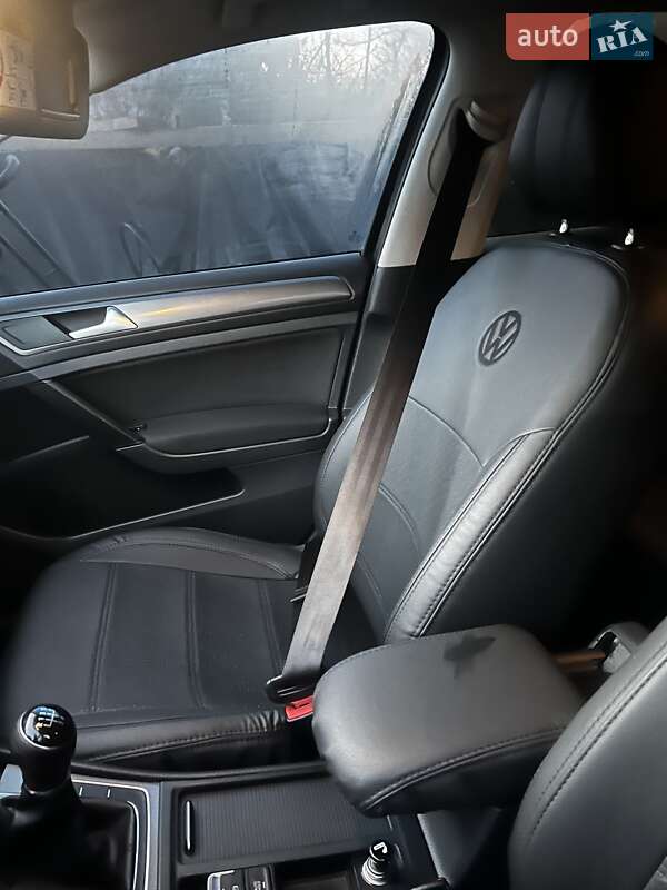 Универсал Volkswagen Golf 2014 в Белогорье