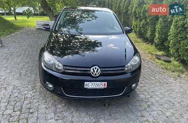 Хэтчбек Volkswagen Golf 2009 в Дубно