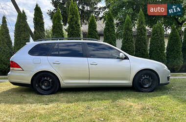 Універсал Volkswagen Golf 2009 в Івано-Франківську