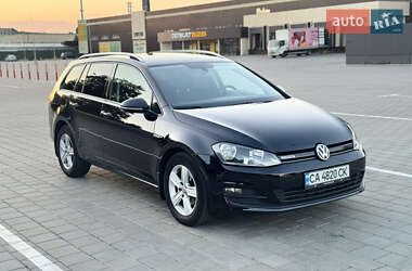 Універсал Volkswagen Golf 2016 в Черкасах