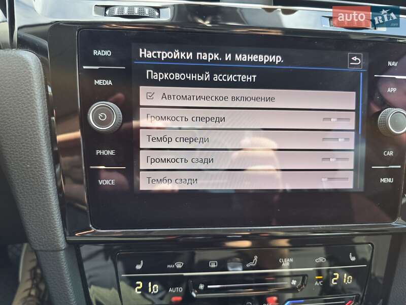 Хэтчбек Volkswagen Golf 2017 в Мукачево