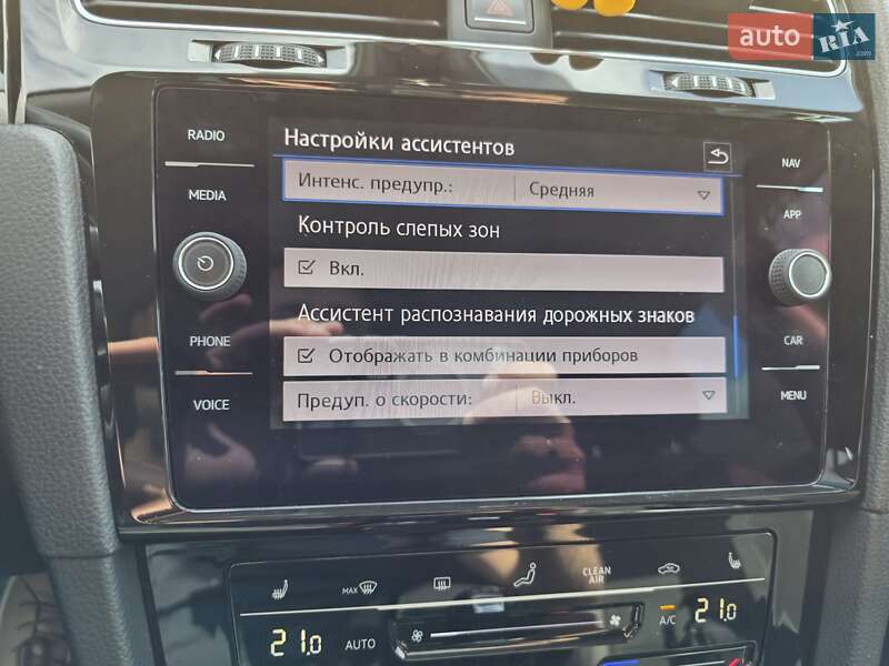 Хэтчбек Volkswagen Golf 2017 в Мукачево