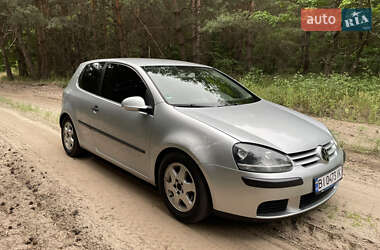 Хетчбек Volkswagen Golf 2004 в Великій Багачці