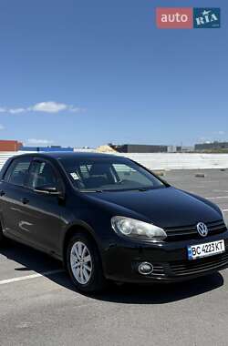 Хэтчбек Volkswagen Golf 2012 в Львове