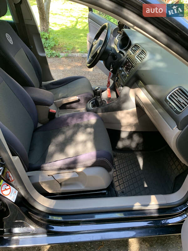 Універсал Volkswagen Golf 2013 в Самборі