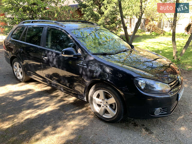 Універсал Volkswagen Golf 2013 в Самборі