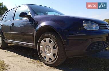 Хэтчбек Volkswagen Golf 1998 в Ужгороде