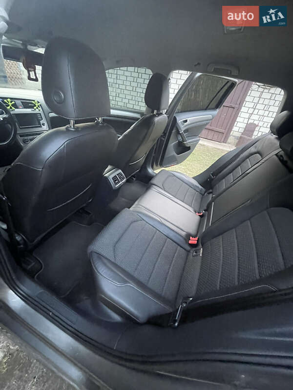 Універсал Volkswagen Golf 2015 в Камені-Каширському