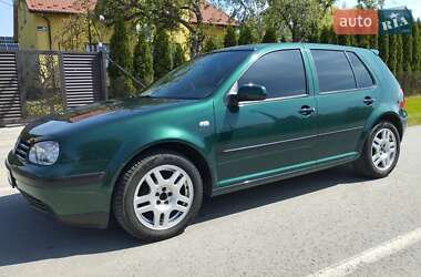 Хэтчбек Volkswagen Golf 2002 в Радехове