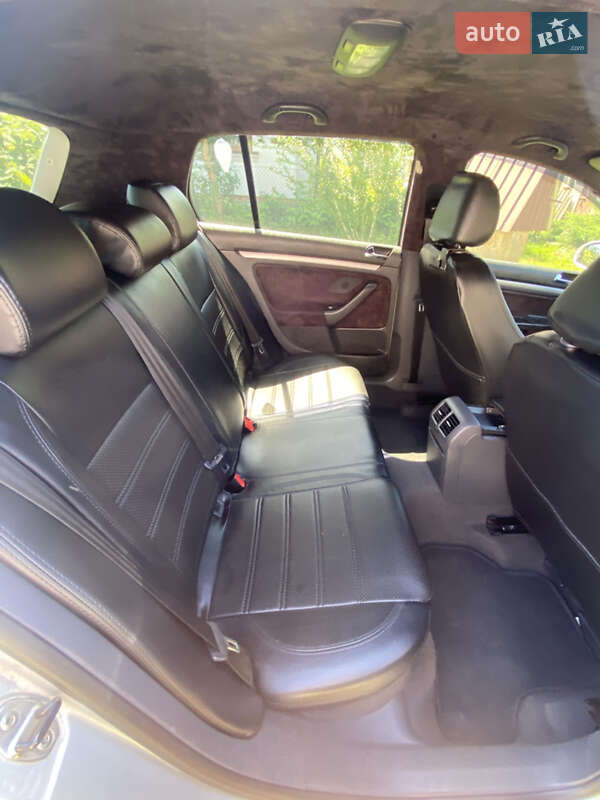 Хэтчбек Volkswagen Golf 2004 в Львове фото 9 Хэтчбек Volkswagen Golf 2004 в Львове