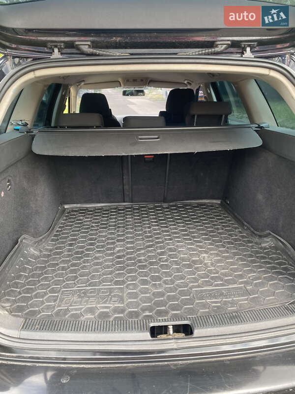 Універсал Volkswagen Golf 2011 в Дніпрі