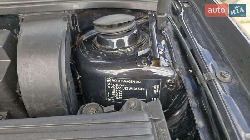 Универсал Volkswagen Golf 2001 в Киеве