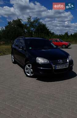 Універсал Volkswagen Golf 2008 в Теплику