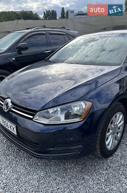 Хэтчбек Volkswagen Golf 2015 в Днепре