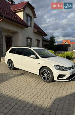 Универсал Volkswagen Golf 2018 в Луцке