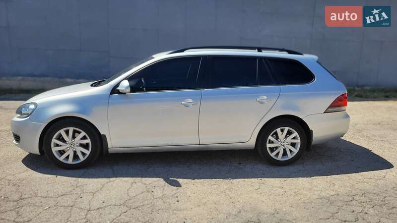 Універсал Volkswagen Golf 2011 в Хмельницькому
