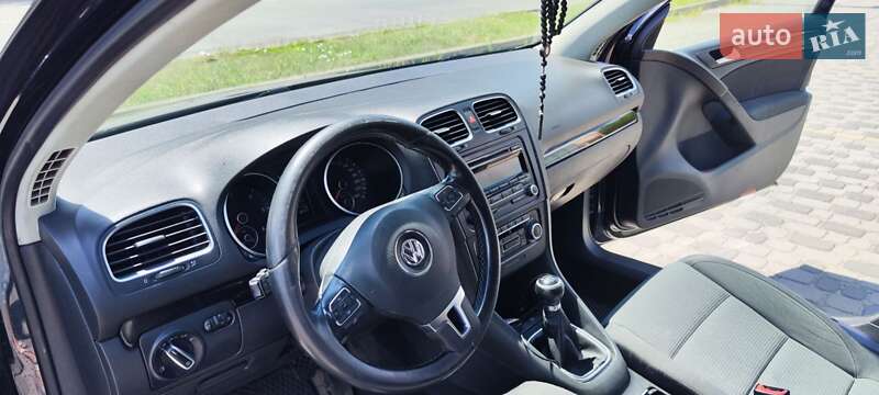 Хетчбек Volkswagen Golf 2010 в Хмельницькому