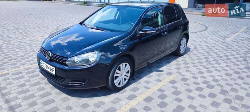 Хетчбек Volkswagen Golf 2010 в Хмельницькому