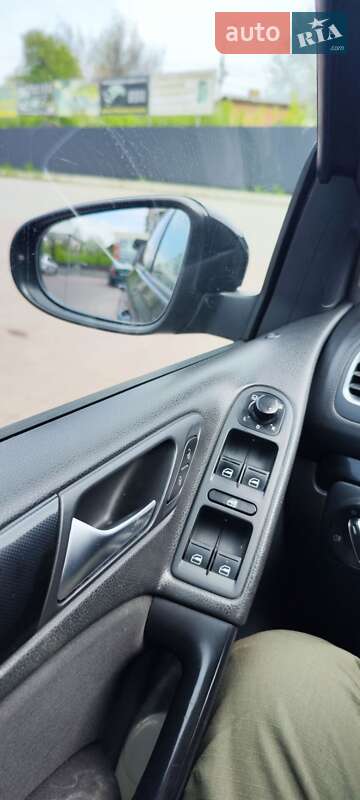 Хетчбек Volkswagen Golf 2010 в Хмельницькому