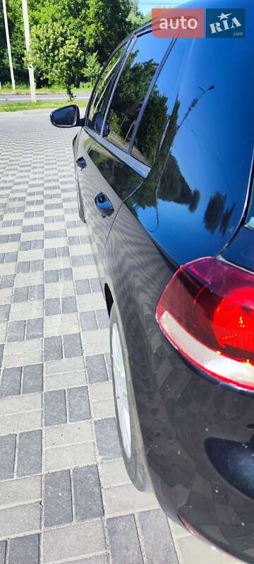 Хетчбек Volkswagen Golf 2010 в Хмельницькому