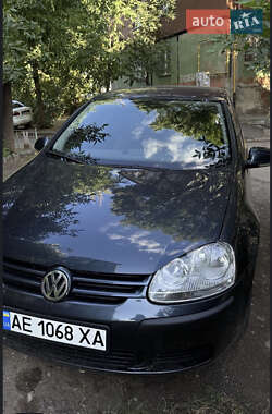 Хетчбек Volkswagen Golf 2004 в Кривому Розі