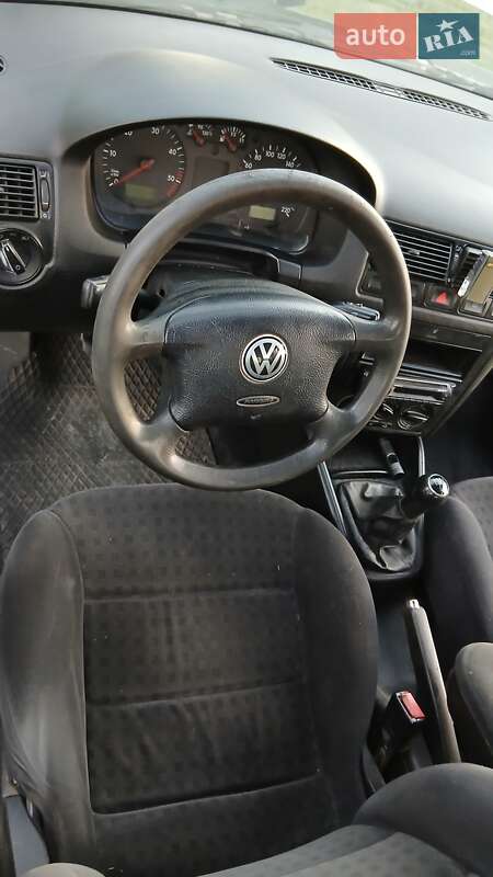 Универсал Volkswagen Golf 2000 в Луцке фото 2 Универсал Volkswagen Golf 2000 в Луцке