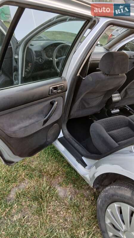 Универсал Volkswagen Golf 2000 в Луцке фото 9 Универсал Volkswagen Golf 2000 в Луцке