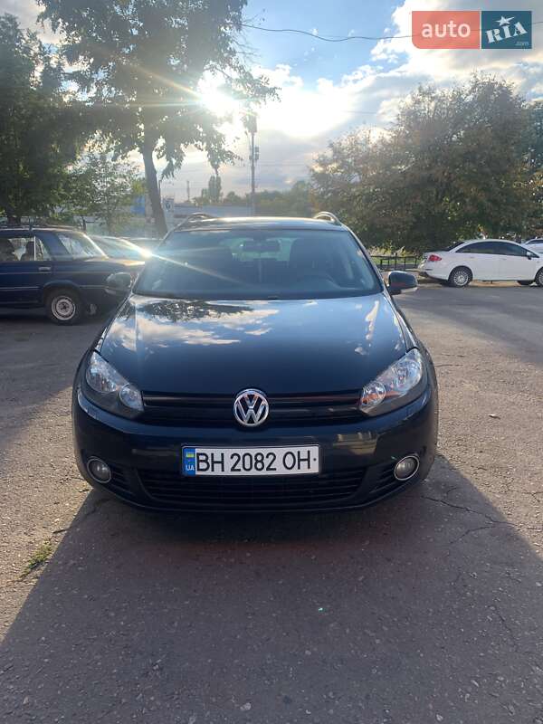 Універсал Volkswagen Golf 2012 в Одесі