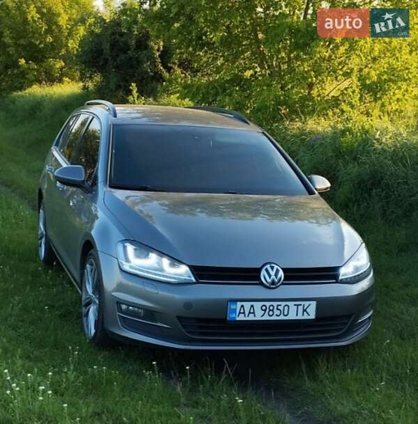 Универсал Volkswagen Golf 2014 в Вишневом