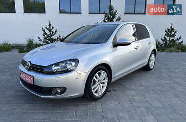 Хетчбек Volkswagen Golf 2008 в Луцьку